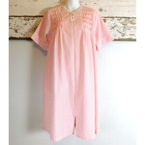 Miss Elaine Embroidered Seersucker Full Zip Nightgown Pink Stripe Medium MINT!